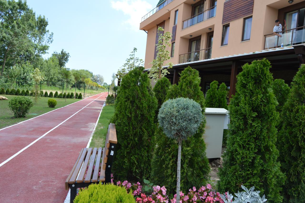 מלון קרנבו Camp And Pool מראה חיצוני תמונה