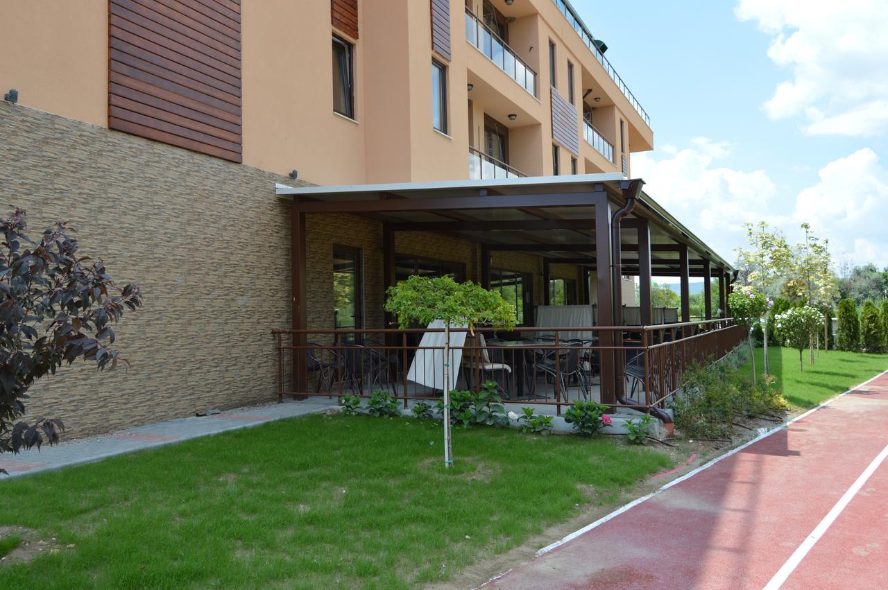 מלון קרנבו Camp And Pool מראה חיצוני תמונה