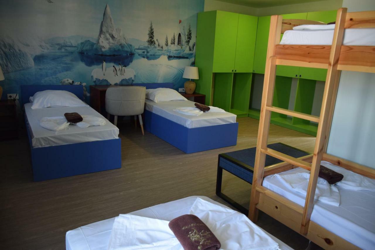מלון קרנבו Camp And Pool מראה חיצוני תמונה
